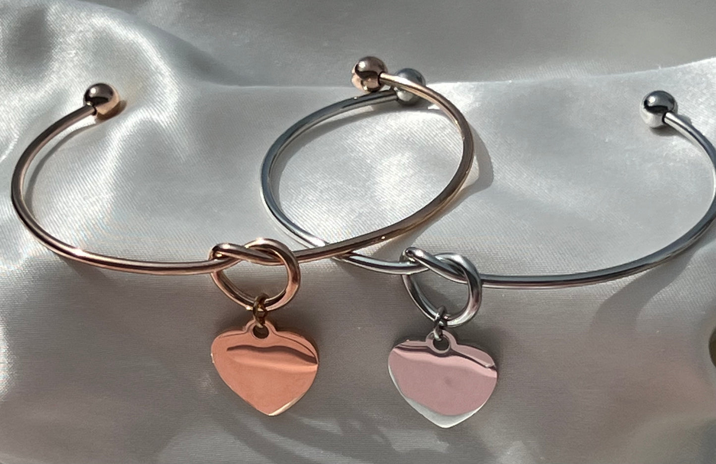 Personalized heart knot bangle bracelet