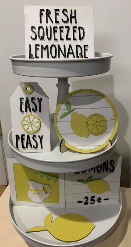 Holiday Tier Tray Decor
