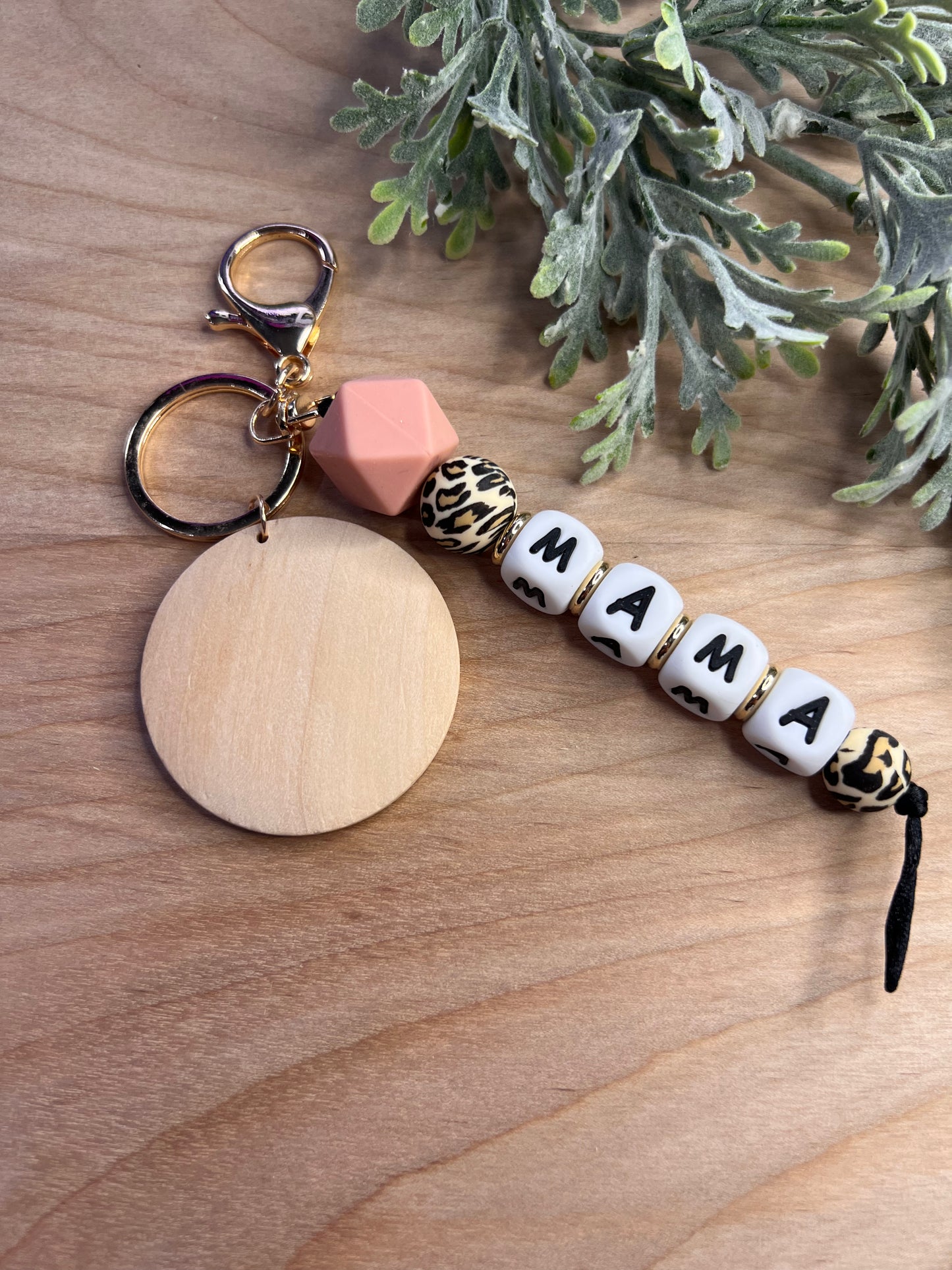 Personalized Mama beaded keychain