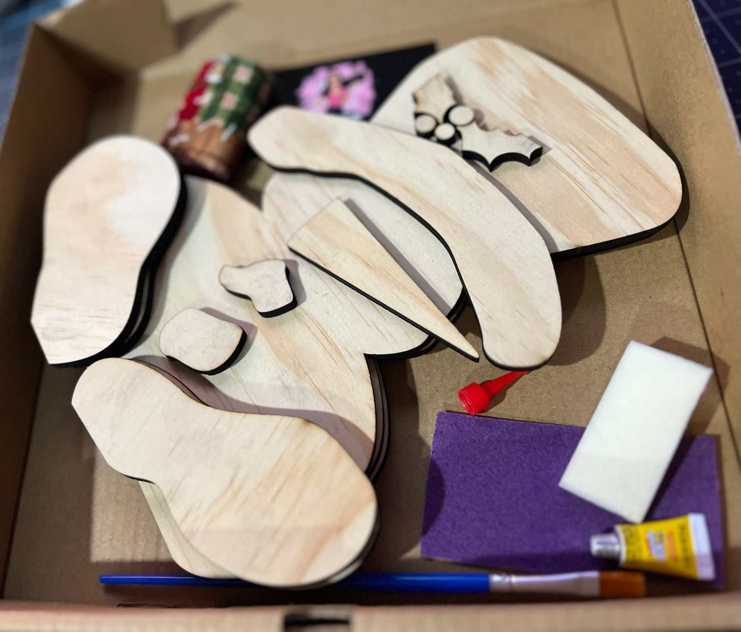 Snowman shelf sitter paint kit